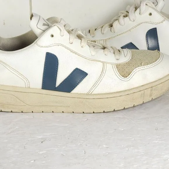 Veja Men's V-10 US 8,5 White Blue Leather Lace Up Low Top Sneakers Shoes