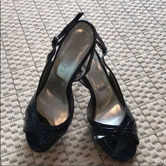 Versani Italian shoes size 7, leather. New.
