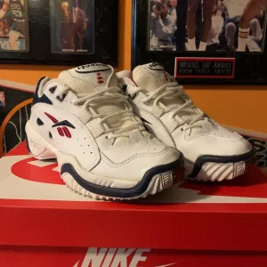 Vintage 90s Reebok Low top Shoes