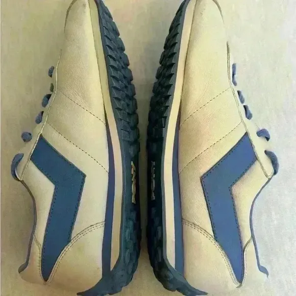 Vintage and Rare Pair of Pony Roadrunners She Run ‘78 Women’s Size 7.5
