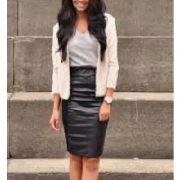 Vintage black leather high waisted pencil skirt S