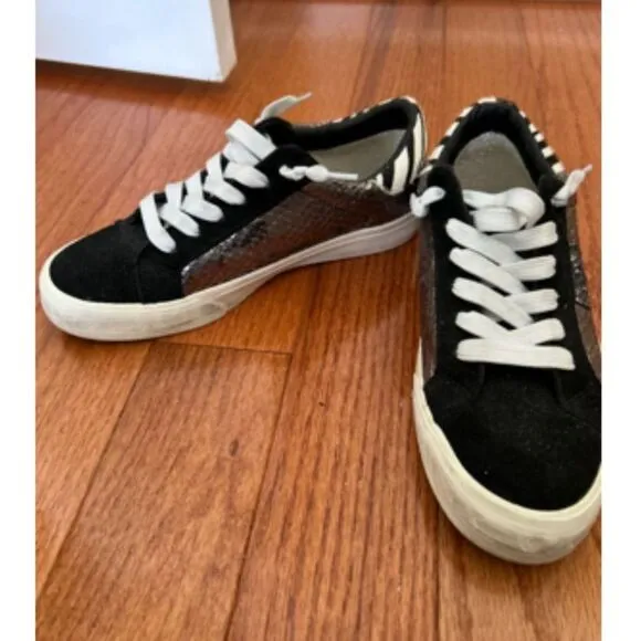 Vintage Havana Animal Print Low Top Sneakers Black 7