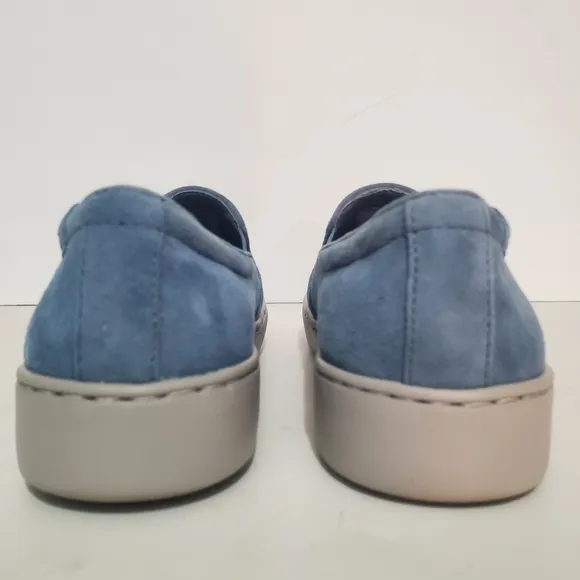 Vionic Avery Pro Light Blue Suede loafer sneaker comfort slip on shoes 7 NWOB