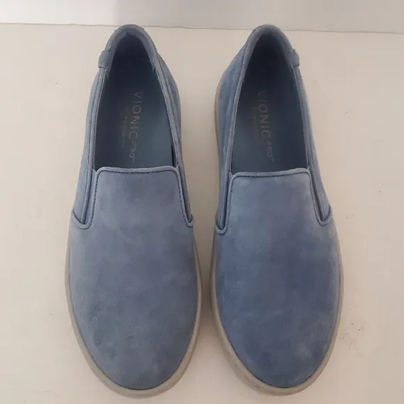 Vionic Avery Pro Light Blue Suede loafer sneaker comfort slip on shoes 7 NWOB