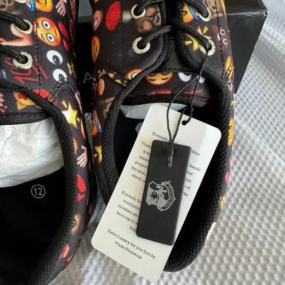 Vlado Footwear Milo Low Top Canvas Emoji Sneaker Men’s Size 12 New with Box