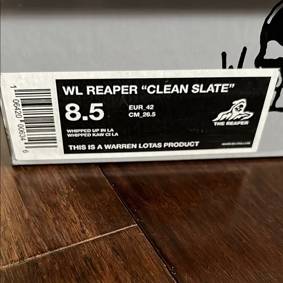 Warren Lotas Reaper Clean Slate Low-Top Sneakers and T shirt
