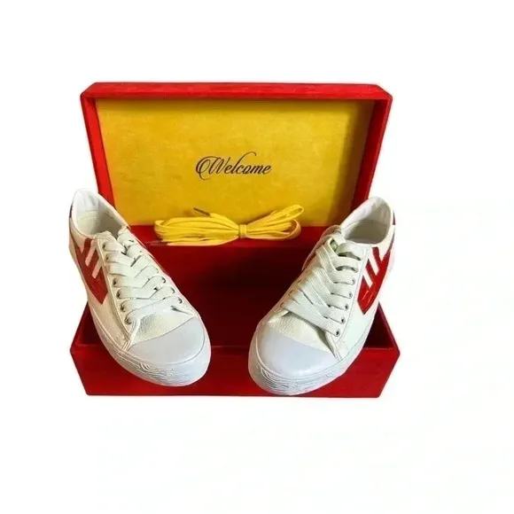 When Smoke Clears Mens White Red Size 7