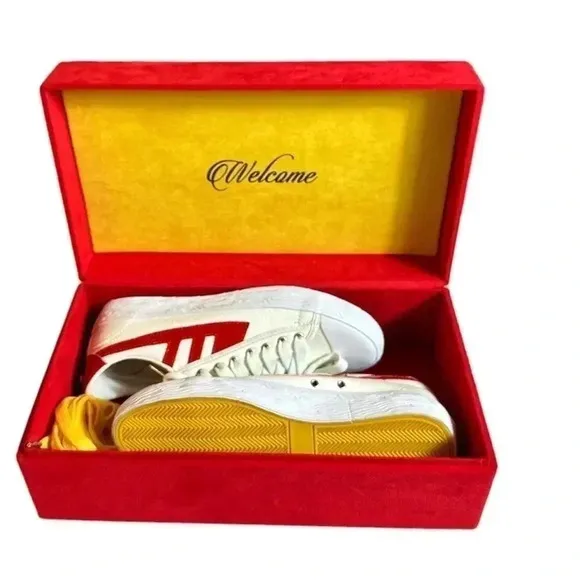 When Smoke Clears Mens White Red Size 7