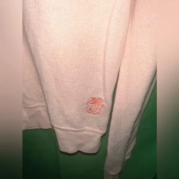 WildFox Fuzzy Sweater size XS
