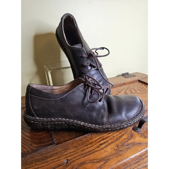 Women's Born Leather Size 8