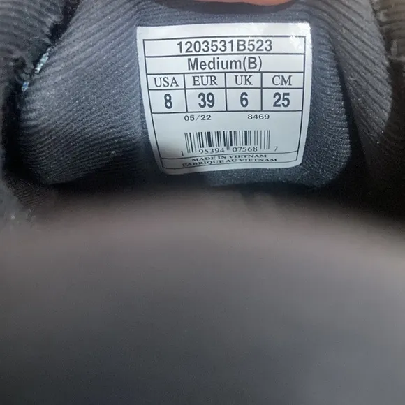 Women’s Brooks Adrenaline GTS 22