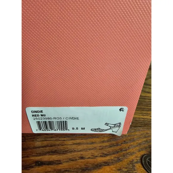 Women's Easy Spirit CINDIE Size 9.5 Red NU
