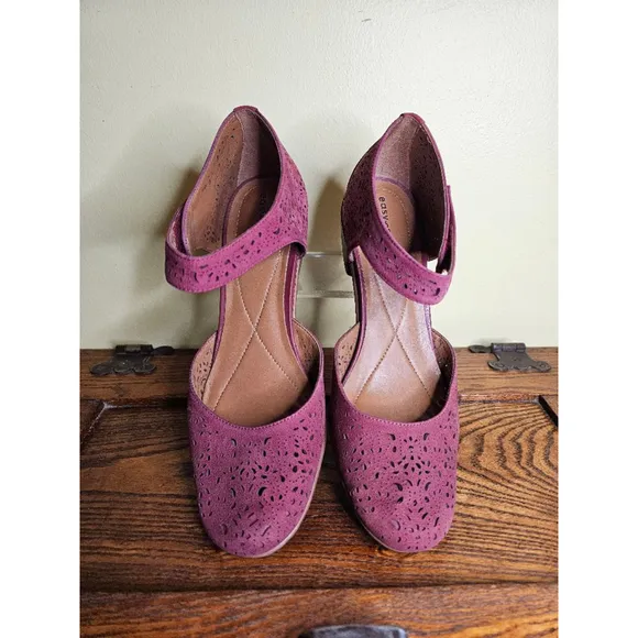 Women's Easy Spirit CINDIE Size 9.5 Red NU
