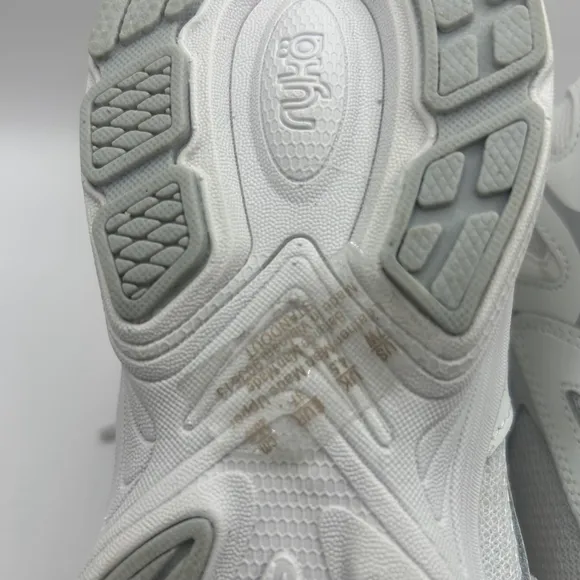 Women's Ryka Sneakers White Grey Size 7W