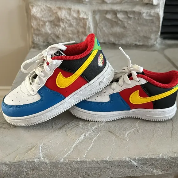 Youth 10 Nike Air Force 1 Low LV8 UNO edition shoes