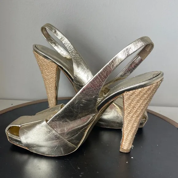 Yves Saint Laurent YSL Square Toe Gold Slingback High Heel Size 38 7.5 US