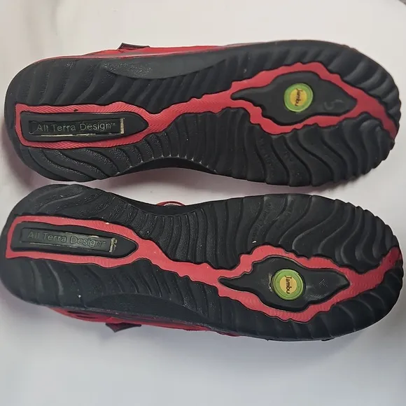 Zambou Red Leather All-Terrain Shoes