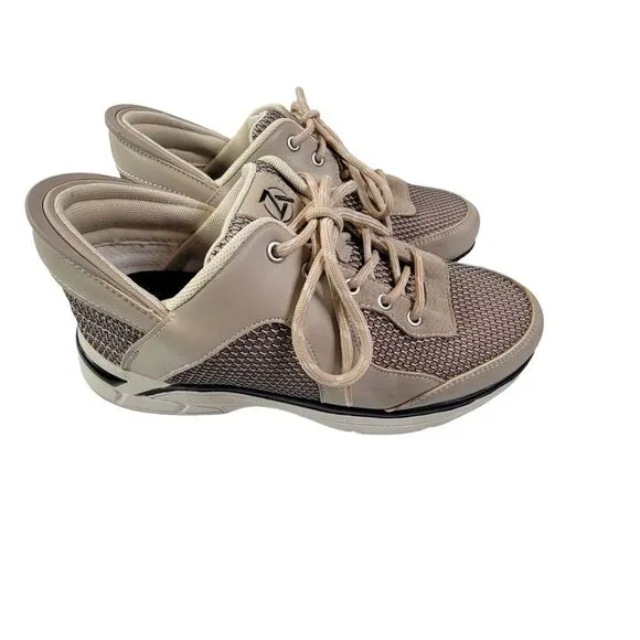 Zeba Hands Free Sneakers Men's 8‎ Beige Low Top Lace Up Activewear Shoes